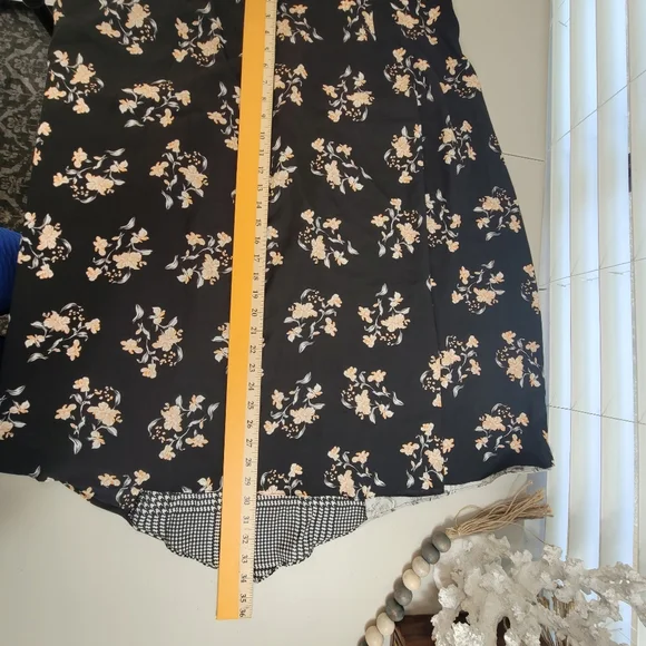 Calvin Klein Black Multi Printed Asymmetric Midi Pleated Skirt Plus Size 20W - Picture 6 of 12